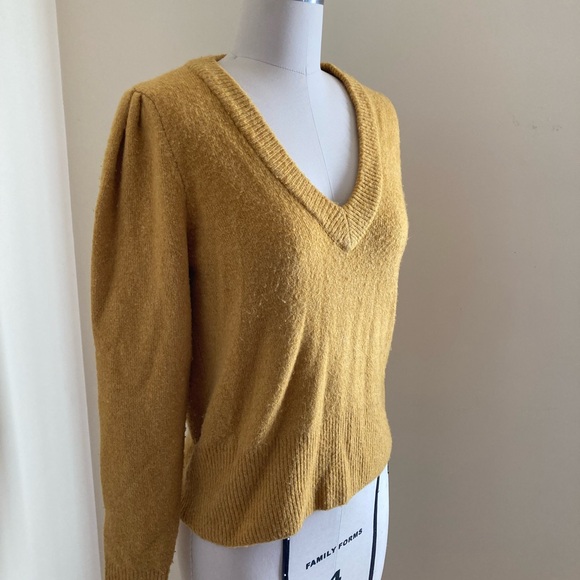 Madewell Mustard V-Neck Sweater - Picture 1 of 5